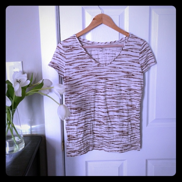 LOFT Tops - Animal Print Loft Tee LOFT Tops - Animal Print Loft Tee